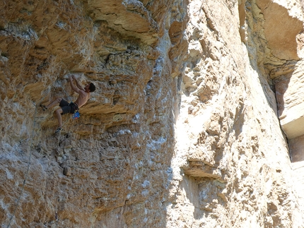 Stefano Ghisolfi, Erto - Stefano Ghisolfi su Lucrezia Borgia 7b+ ad Erto durante la sua prima vista in questa storica falesia