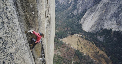 Magic Mushroom El Capitan Yosemite, Jacopo Larcher, Barbara Zangerl - Barbara Zangerl making the first repeat of Magic Mushroom on El Capitan, Yosemite, USA, together with Jacopo Larcher