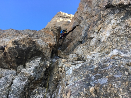 Innominata Ridge, Mont Blanc, Denis Trento, Robert Antonioli - Innominata Ridge: Denis Trento, Robert Antonioli making their fast ascent on 28/06/2018