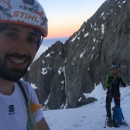 Cresta dell'Innominata, Monte Bianco, Denis Trento, Robert Antonioli - Cresta dell'Innominata: Robert Antoniol e Denis Trento durante la loro veloce salita del Monte Bianco il 28/06/2018