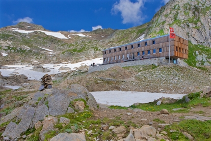 Capanna Cristiallina in Alta Valle Bedretto cerca un nuovo gestore