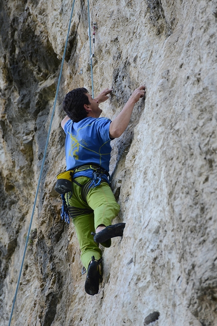 La Vela, arrampicata a Trento - La Vela di Trento: Paolo Pascale su Alpenflex