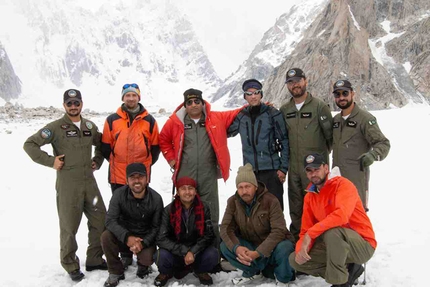 Latok I, Alexander Gukov, Sergey Glazunov - the pilots and members of the 5th Army Aviation High Altitude Squadron that rescued Russian mountaineer Alexander Gukov from circa 6200 meters on Latok 1