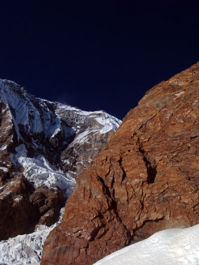 Tomaz Humar Annapurna parete sud - Annapurna parete sud Tomaz Humar: Rock Island e la cresta Est dell'Annapurna