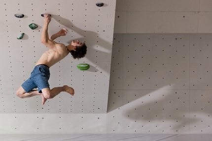 Adam Ondra: il video arrampicata Limits are just Illusion