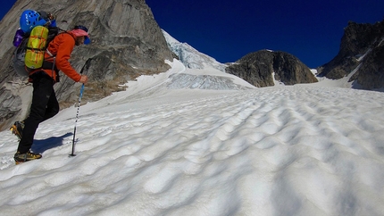 Florian Riegler, Martin Riegler, The Flying Penguin, Bugaboos, Canada - Martin e Florian Riegler verso i Howser Towers, Bugaboos, Canada