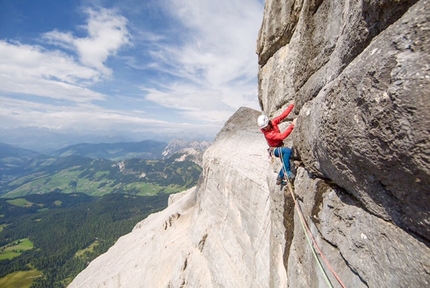 Stigmata added to Heiligkreuzkofel in the Dolomites by Simon Gietl and Andrea Oberbacher