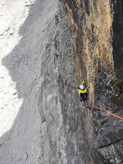 Dolomiti di Brenta, Castello di Vallesinella, Giorgio Pirovano, Nicola Castagna - Agrodolce, Castello di Vallesinella, Dolomiti di Brenta: Sara Ongari sul terzo tiro