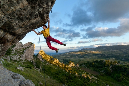 Pietro Radassao, Frosolone, Colle dell'Orso - Pietro Radassao su Guerre Sannitiche 8b+, Frosolone