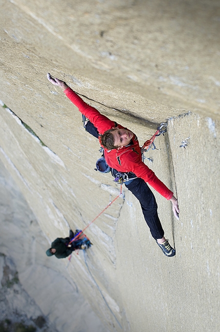 Dawn Wall, El Capitan, Yosemite, Tommy Caldwell, Kevin Jorgeson - Tommy Caldwell climbing Dawn Wall, El Capitan, Yosemite