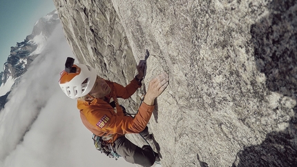 Robert Jasper apre in solitaria Stonecircle, nuova via di arrampicata in Groenlandia