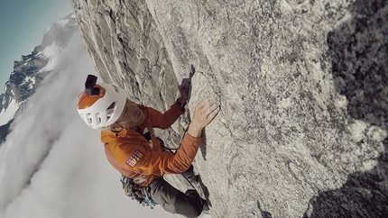 Robert Jasper completes Stonecircle on Greenland solo trip