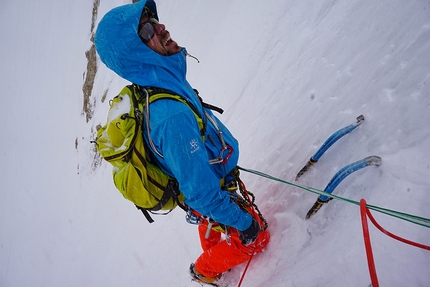 Latok I, Karakorum, Pakistan, Aleš Česen, Luka Stražar, Tom Livingstone - Aleš Česen climbing on Latok I