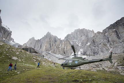 Thagas Valley, Karakorum, Nicolas Favresse, Mathieu Maynadier, Carlitos Molina, Jean-Louis Wertz - Thagas Valley, Karakorum: fortunatamente il salvataggio in elicottero ha funzionato bene in Pakistan