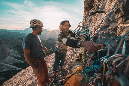 Cima Scotoni, Dolomiti, Nicola Tondini, Lorenzo d'Addario - Nicola Tondini e Lorenzo d'Addario durante la prima libera single push di Non abbiate paura... di sognare, Cima Scotoni, Fanis, Dolomiti