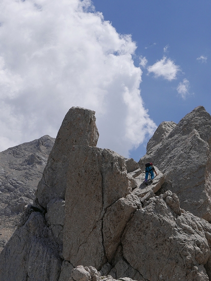 Gran Sasso, Corno Piccolo, Chiaraviglio - Berthelet, Alberto Sciamplicotti - In arrampicata sulla Chiaraviglio-Berthelet, Corno Piccolo, Gran Sasso d'Italia