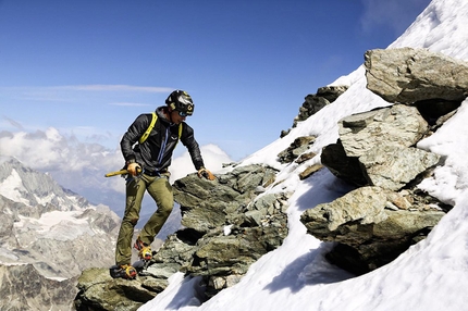 Matterhorn, François Cazzanelli, Andreas Steindl - François Cazzanelli during the ascent of the four Matterhorn ridges on 12/09/2018