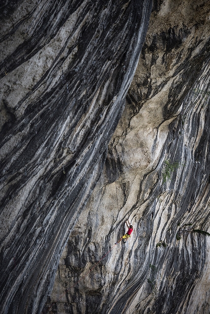 Verdon Gorge, climbing, Sébastien Bouin - Sébastien Bouin climbing La cote d’usure 9a+ at La Ramirole, Les Gorges du Verdon