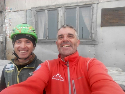 Marmolada, Dolomiti, Nikolaj Niebuhr - Nikolaj Niebuhr e Fabio Giongo dopo la Via Bettega - Tomasson, parete sud della Marmolada, Dolomiti