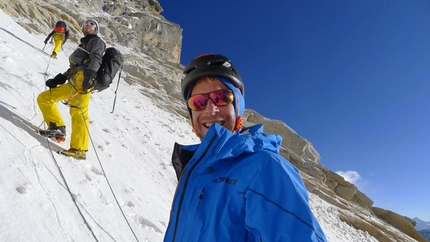 Himalaya, Hansjörg Auer, Max Berger, Much Mayr, Guido Unterwurzacher  - Hansjörg Auer, Max Berger, Much Mayr e Guido Unterwurzacher salgono in stile alpino una montagna innominata di oltre 6000m nel Himalaya Indiano, autunno 2018