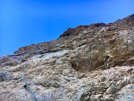 Simon Gietl, Cima Scotoni, Dolomites - Simon Gietl: view upwards on the route Can you hear me?, Cima Scotoni, Dolomites