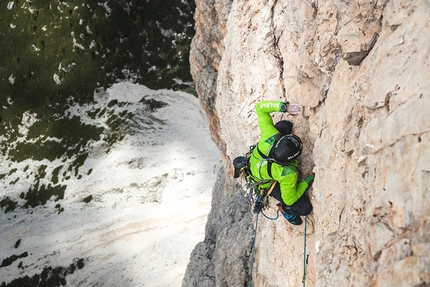 Simon Gietl, Cima Scotoni, Dolomites - Simon Gietl making his solitary first ascent of Can you hear me?, Cima Scotoni, Dolomites