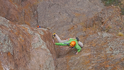 Patagonia Piedra Parada, Luca Giupponi, Rolando Larcher, Nicola Sartori - Piedra Parada Patagonia:  Nicola Sartori sul quarto tiro di Muy Solida!