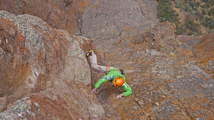 Patagonia Piedra Parada, Luca Giupponi, Rolando Larcher, Nicola Sartori - Piedra Parada Patagonia:  Nicola Sartori sul quarto tiro di Muy Solida!