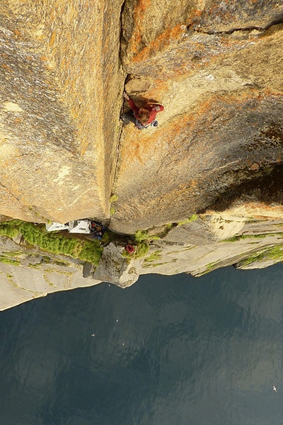 The Devil’s Brew, new Greenland route for Favresse, Villanueva and Ditto