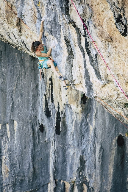 Rodellar Spagna - Anak Verhoeven: La Sportiva climbing meeting a Rodellar in Spagna