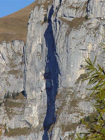 Manolo, Maurizio Zanolla, Solo per vecchi guerrieri, Dolomites - Solo per vecchi guerrieri by Manolo: the face Gran Burrone, Vette Feltrine