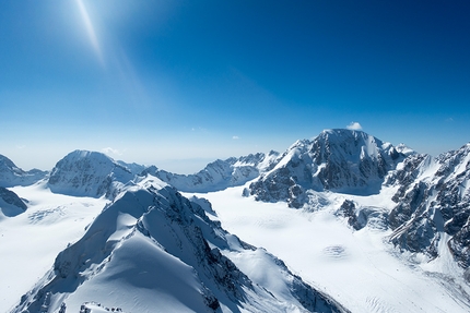 Kirghizistan Djangart Range - Le montagne nel massiccio Djangart in Kirghizistan