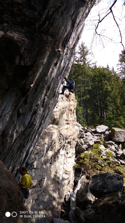 Crap de Tureglia - Crap de Tureglia: bolting the crag