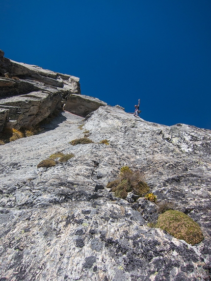 Val Bedretto, Pizzo Gallina, Ticino, Svizzera, Davide Mazzucchelli, Tommaso Lamantia - Contrafforte Pizzo Gallina: Davide Mazzucchelli durante la prima salita di N'uovo di Gallina