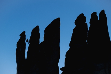 Sundrun Pillars Siberia, Kilian Fischhuber, Robert Leistner, Galya Terenteva - Robert Leistner abseiling off the Sundrun Pillars in Siberia, June 2018.