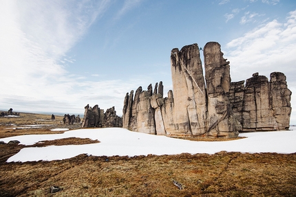 Kilian Fischhuber and Co climb Siberia’s Sundrun Pillars