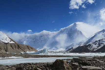 Patagonia El Faro, Cerro San Lorenzo, Martin Elias, François Poncet, Jerome Sullivan - Cerro San Lorenzo in Patagonia da Laguna de los Tempanos