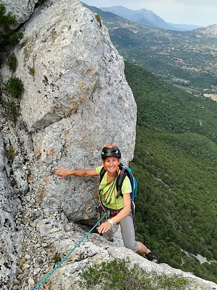 Sardegna arrampicata - Sardegna arrampicata: Monte Irveri, 25° al Pilastro Giando (Ivan Moscardi, Luca Ducoli, Vanna Scalvinoni)