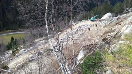 Zillertal bouldering, Zillergrund - The quarry at Zillergrund Wald, Zillertal, Austria
