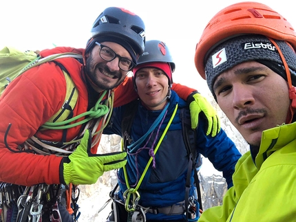 Gran Sasso d'Italia, Corno Grande - Riccardo Pilati, Matteo Nicolì e Luca Gasparini dopo l'apertura di Che vuoi che sia, parete NO della Anticima Vetta Occidentale del Corno Grande, Gran Sasso d'Italia