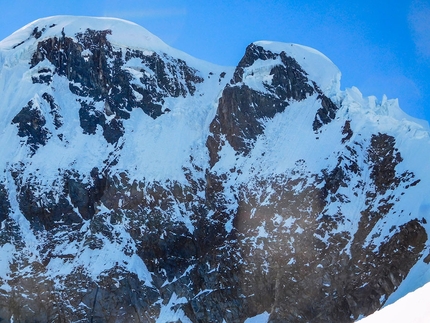 Nevado Huantsan, Cordillera Blanca - Nevado Huantsan: sulla calotta della spalla dello Huantsan Norte.