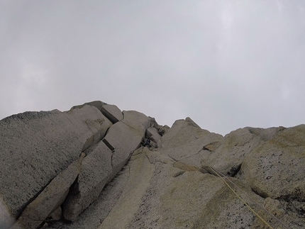 Asta Nunaat, Greenland, Andrea Ghitti, Fabio Olivari - Asta Nunaat Greenland: Fabio Olivari on the crux pitch, at the base of the overhanging corner