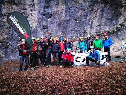 Ferrara di Monte Baldo, Val dei Coali, total dry tooling - Durante il meeting 2018 di total dry nella falesia Val dei Coali a Ferrara di Monte Baldo