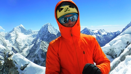 Langdung, Nepal, Himalaya, Jesús Ibarz, Edu Recio, Pablo Ruix - Langdung (6357m), Rolwaling Valley, Himalaya: Jesús Ibarz, Edu Recio e Pablo Ruix durante la prima salita di Bihâna (Amanecer)