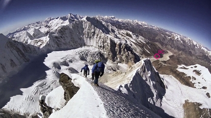 Himjung Nepal, Vitus Auer, Sebastian Fuchs, Stefan Larcher - Himjung (7092 m) Nepal: final meters below the summit, with the base camp marked below