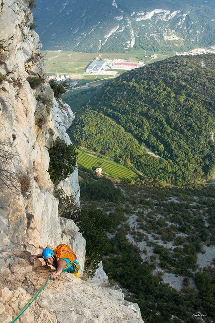 Via Soleado, Mandrea, Laghel, Arco, Carlo Cosi - Via Soleado sulla parete di Mandrea di Laghel (Arco, Valle del Sarca)