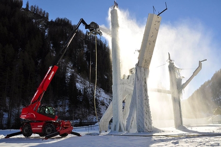 Corvara - Rabenstein - The artificial ice climbing tower at Rabenstein / Corvara, December 2018