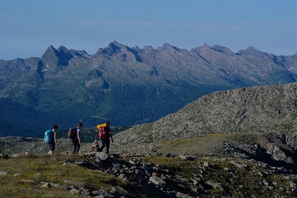 Va' Sentiero, Sentiero Italia - In cammino sul Sentiero Italia, l’alta via più lunga del mondo