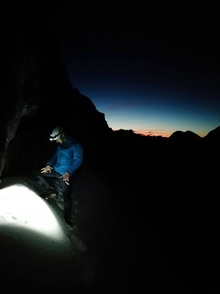 Via Attraverso il Pesce, Marmolada, Dolomiti, Marco Cordin, Giovanni Malfer - Giovanni Malfer e Marco Cordin durante la loro salita invernale della Via del Pesce (Marmolada, Dolomiti)