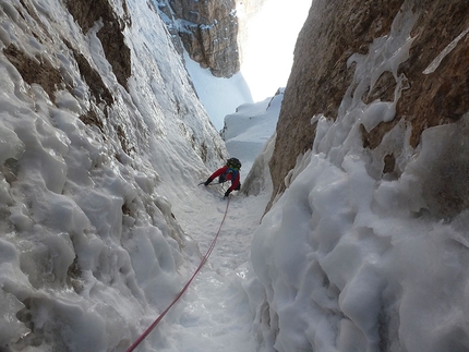 Brenta Dolomites, Cima Brenta, Simone Banal, Fabrizio Dellai, Marco Zanni - Tigersoft, Cima Brenta, Brenta Dolomites: making the first ascent (Simone Banal, Fabrizio Dellai, Marco Zanni)